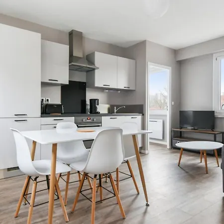 Modern And Bright Flat In Marcq-en-baroeul At The Doors Of Lille - Welkeys *