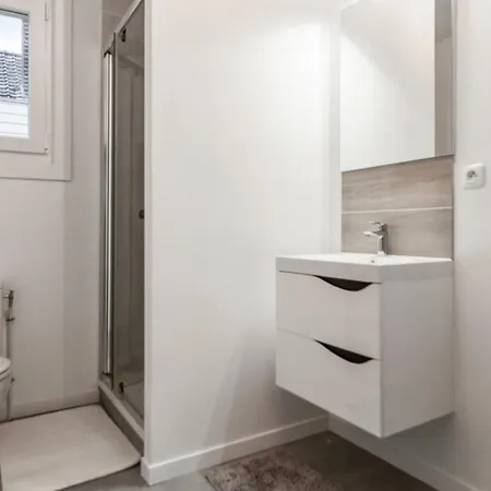 Modern And Bright Flat In Marcq-en-baroeul At The Doors Of Lille - Welkeys マルク・アン・バルール
